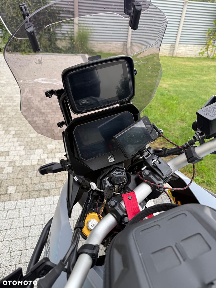 Suzuki V-STROM - 3