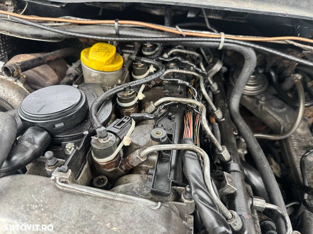 Dezmembrari Dezmembrez Piese piesa Dez Jeep Grand Cherokee 2,7 diesel - 11