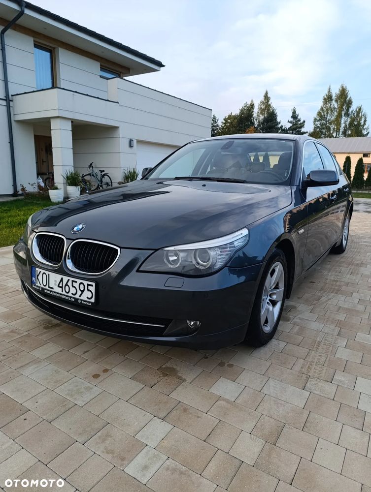 BMW Seria 5 520i - 4