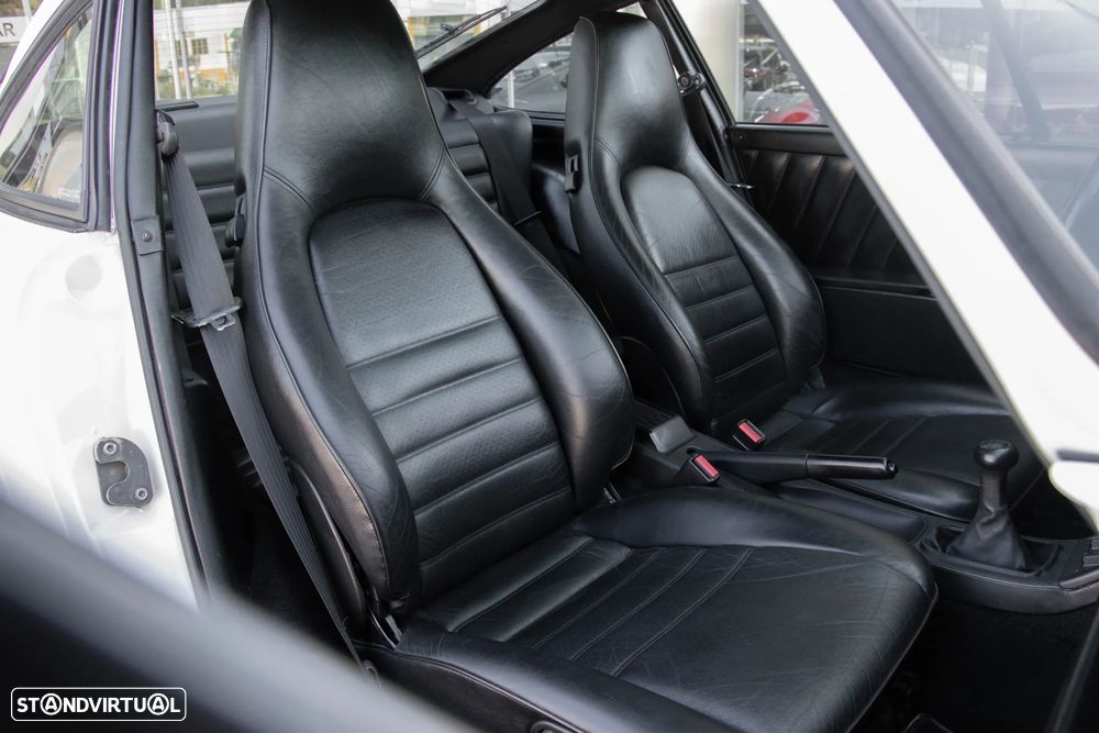 Porsche 911 (964) - 18