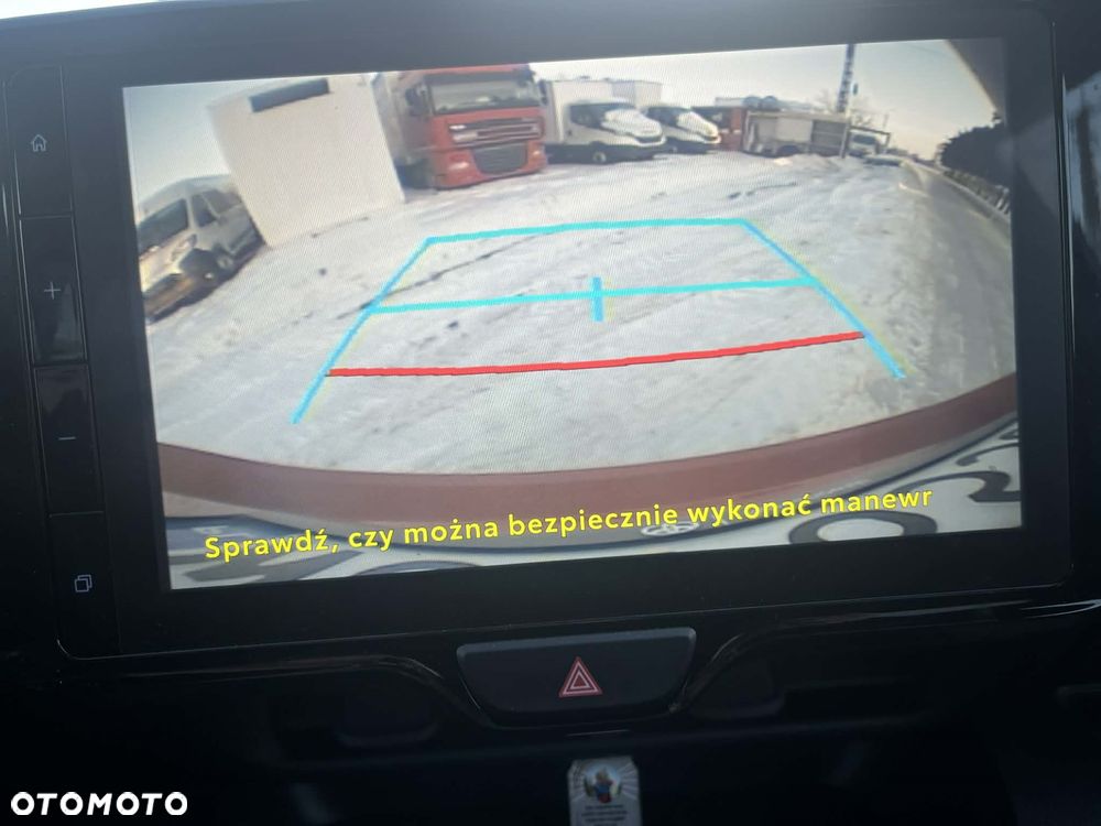 Toyota Yaris Hybrid 1.5 Style - 9