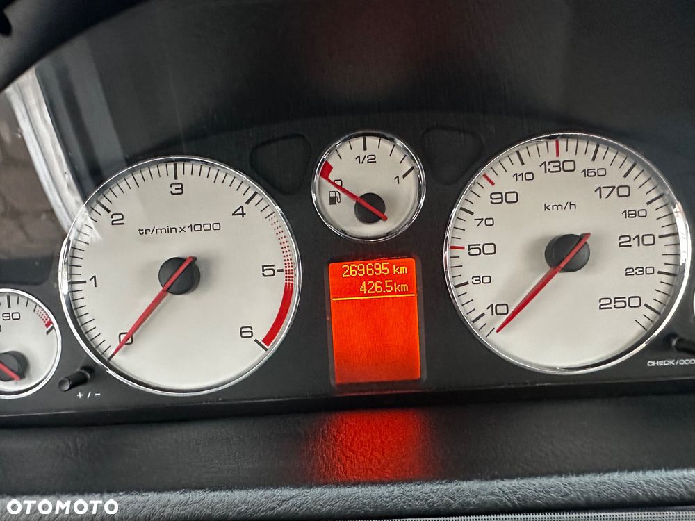 Peugeot 407 2.2 HDi Premium - 11