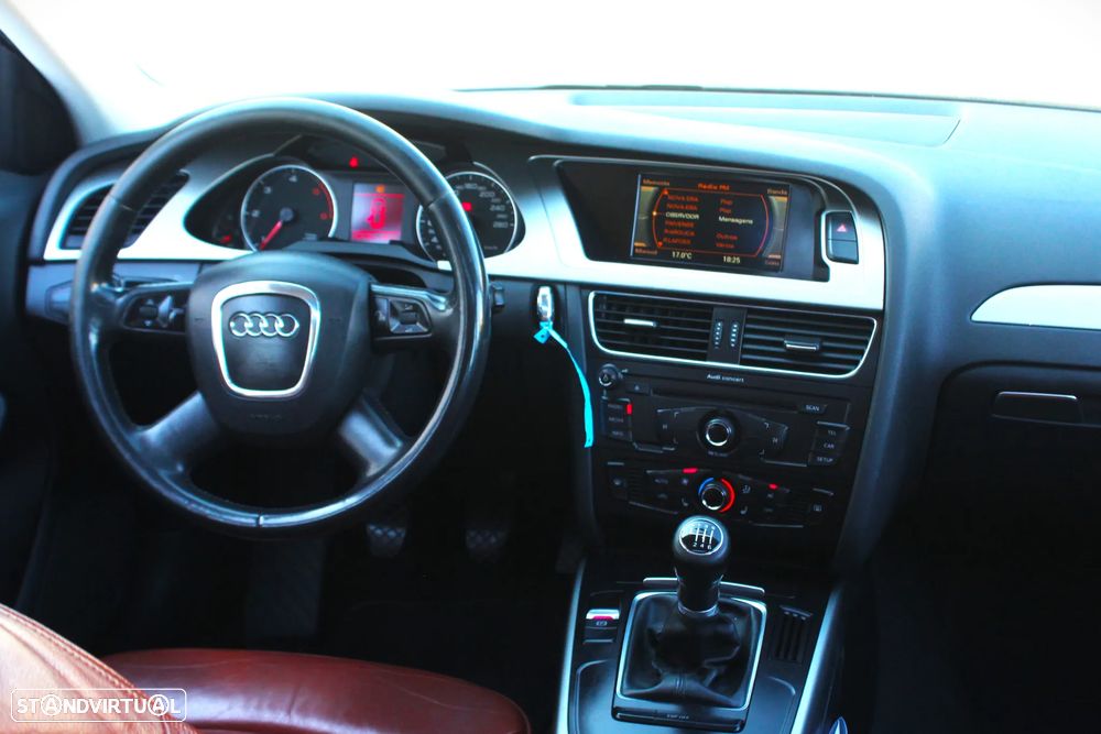 Audi A4 Avant 2.0 TDI exclusive - 34