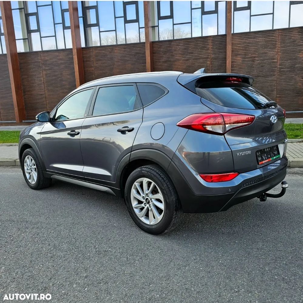 Hyundai Tucson blue 1.7 CRDi 2WD DCT Premium - 6