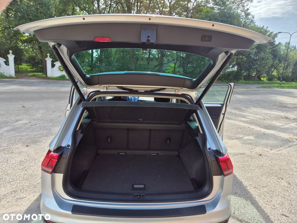 Volkswagen Tiguan - 9