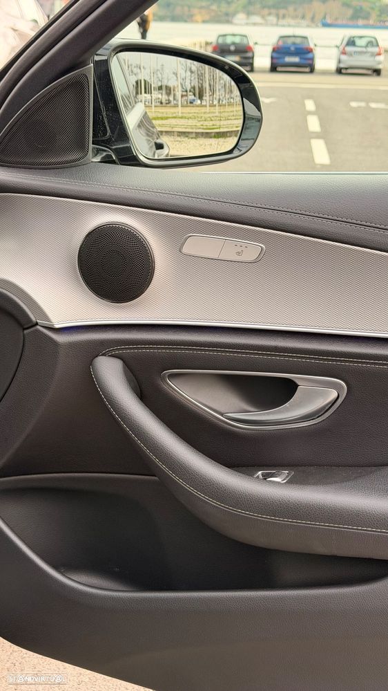 Mercedes-Benz E 220 d AMG Line - 26