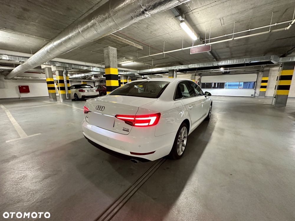 Audi A4 Limousine - 15
