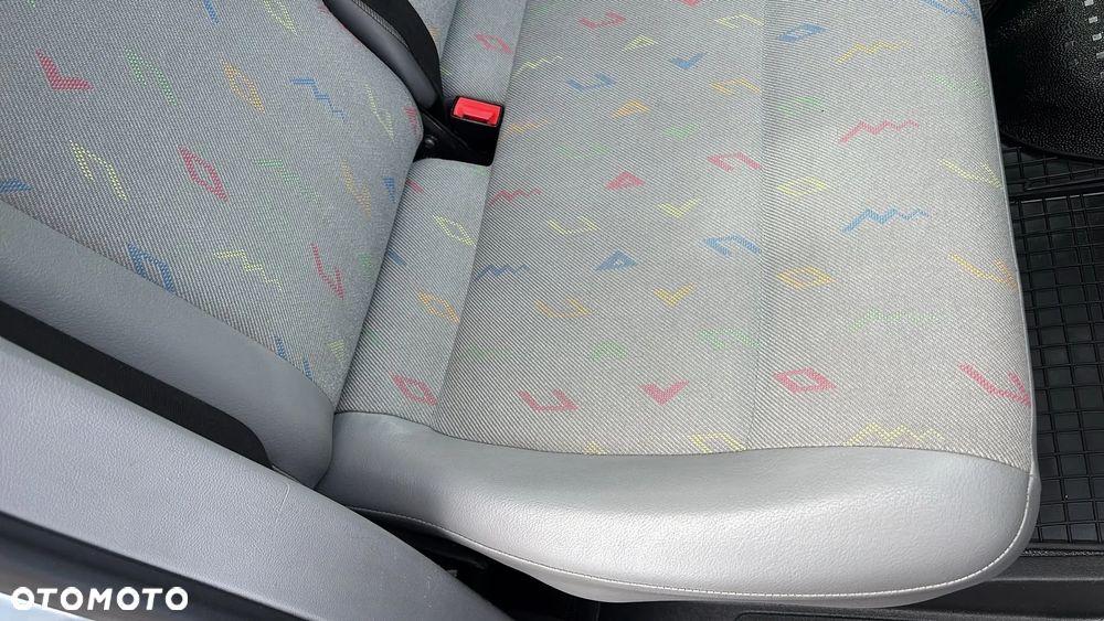 Volkswagen Transporter T5 - 21
