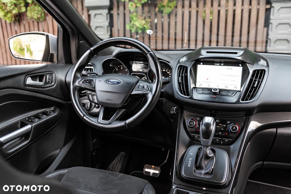 Ford Kuga 2.0 TDCi 4x4 ST-Line - 27