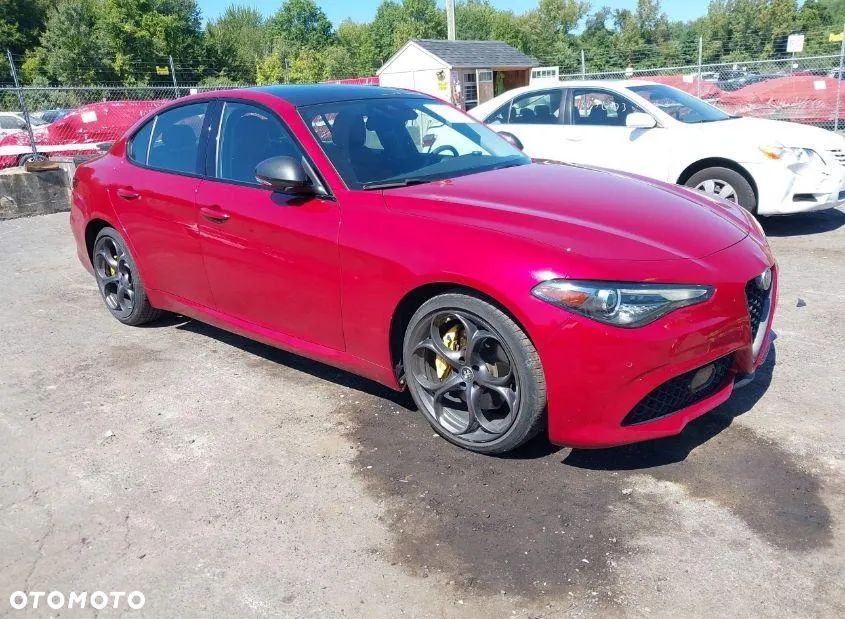 Alfa Romeo Giulia 2.0 Turbo 16V AT8 Super - 2