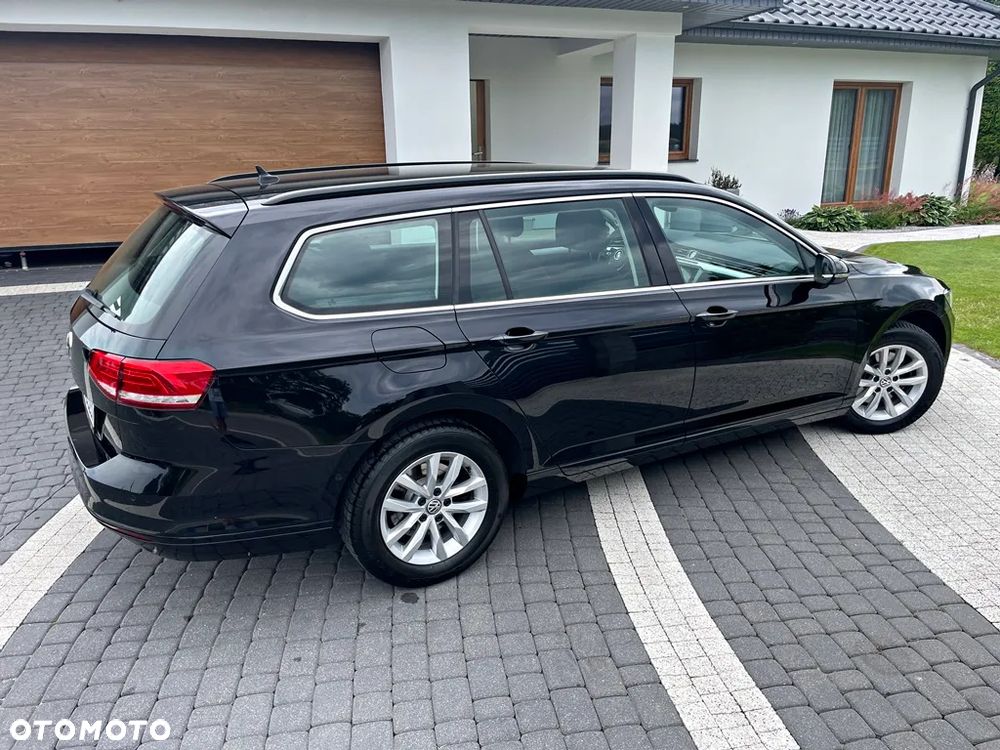 Volkswagen Passat ver-variant-1-5-tsi-opf-dsg-comfortline - 17