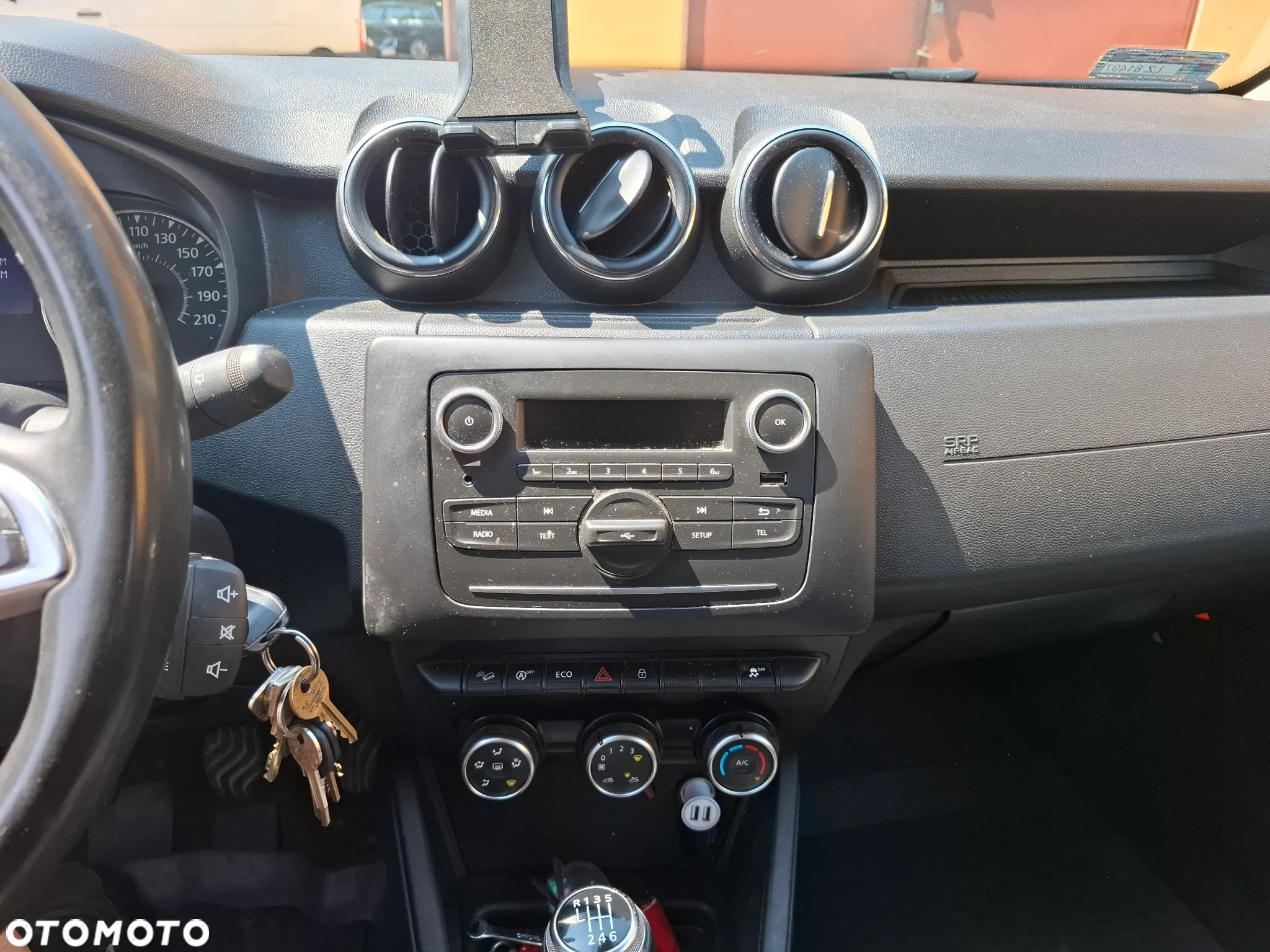 Dacia Duster 1.6 SCe Comfort 4WD - 21