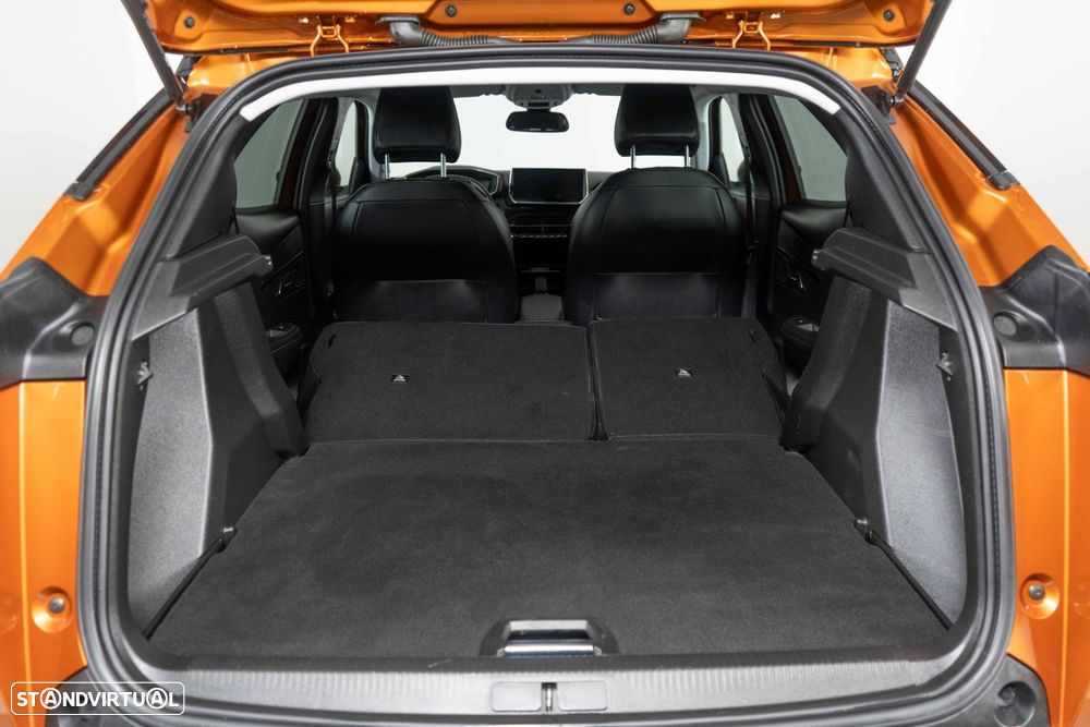 Peugeot e-2008 50 kWh Allure Pack - 16