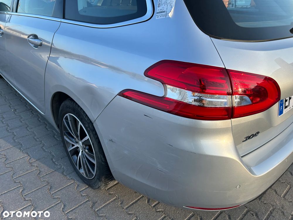 Peugeot 308 - 33