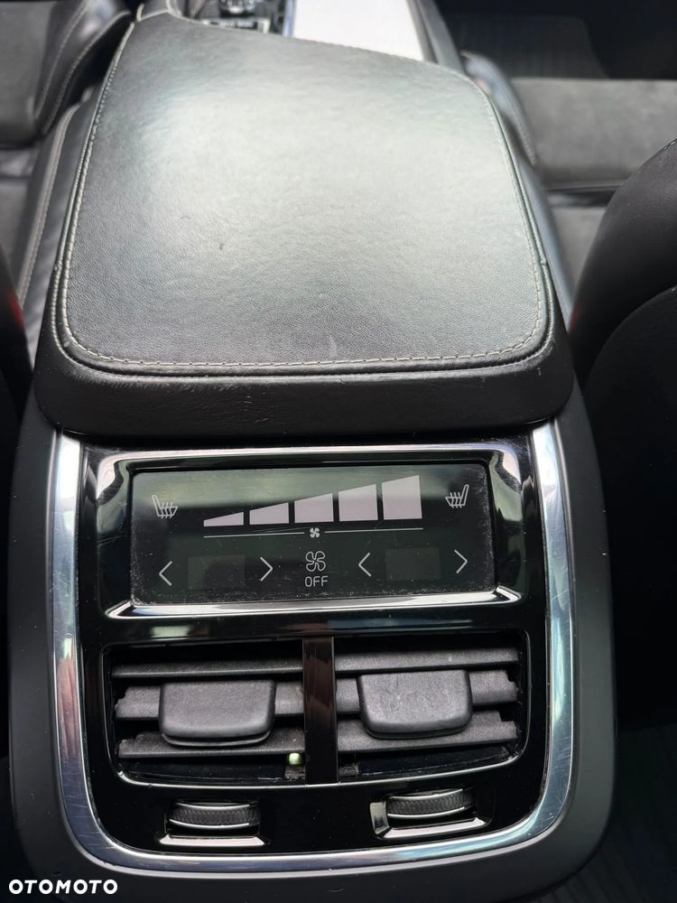 Volvo XC 90 T6 AWD Geartronic RDesign - 29