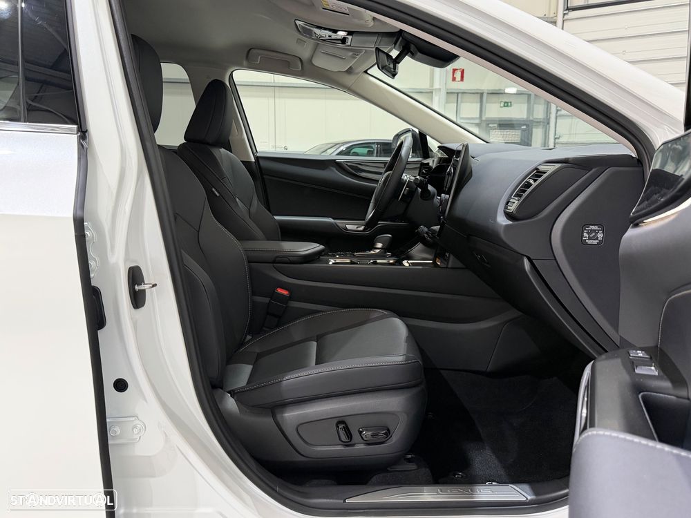 Lexus NX 450h+ Executive - 27