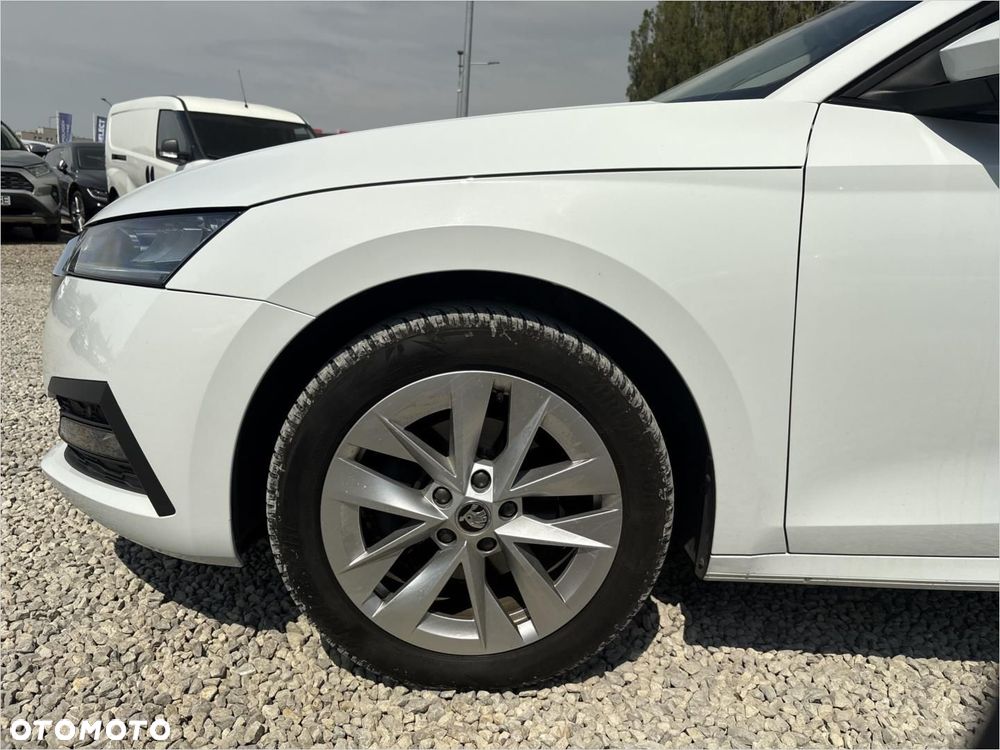 Skoda Octavia 2.0 TDI Ambition DSG - 17