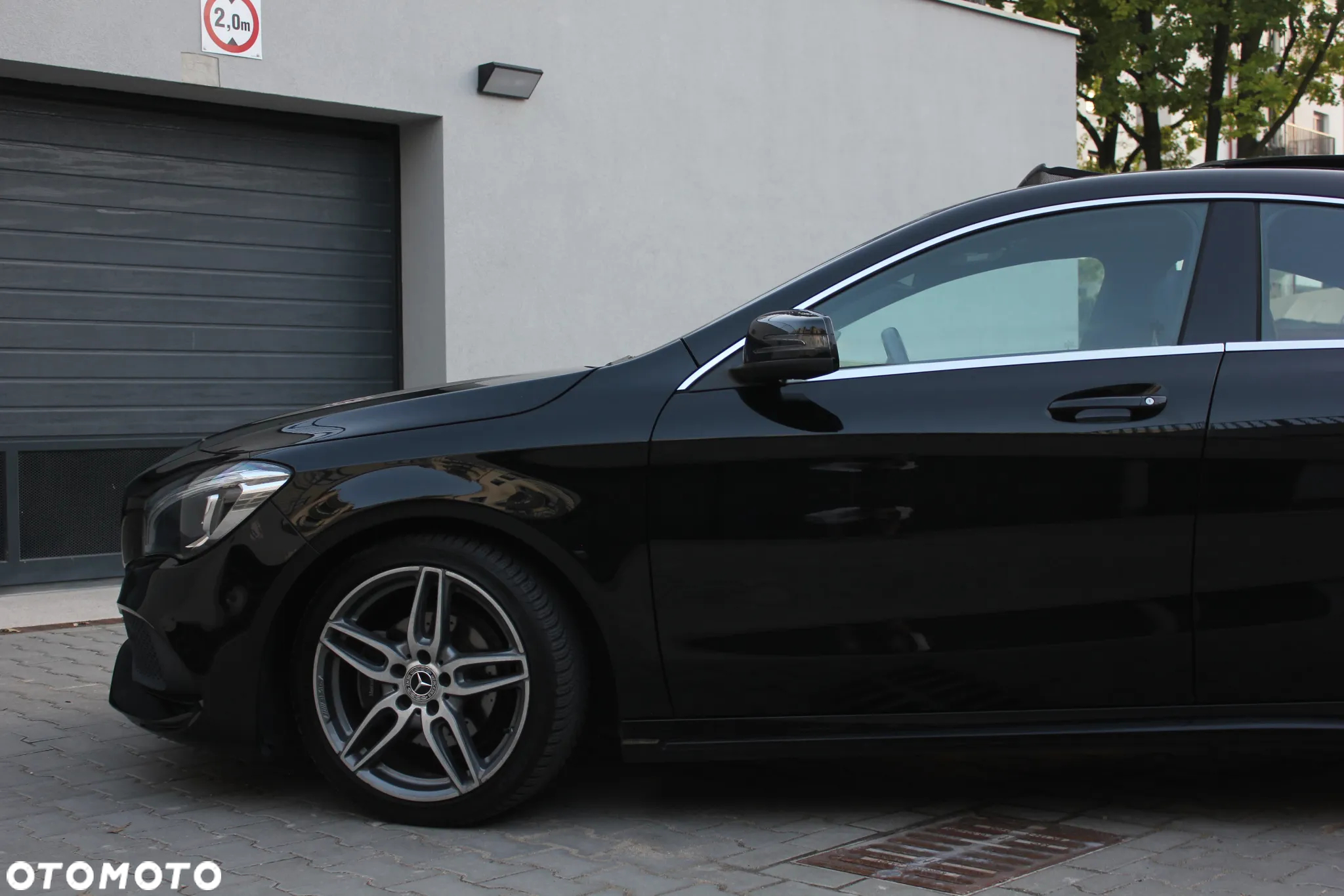 Mercedes-Benz CLA 200 7G-DCT AMG Line - 27