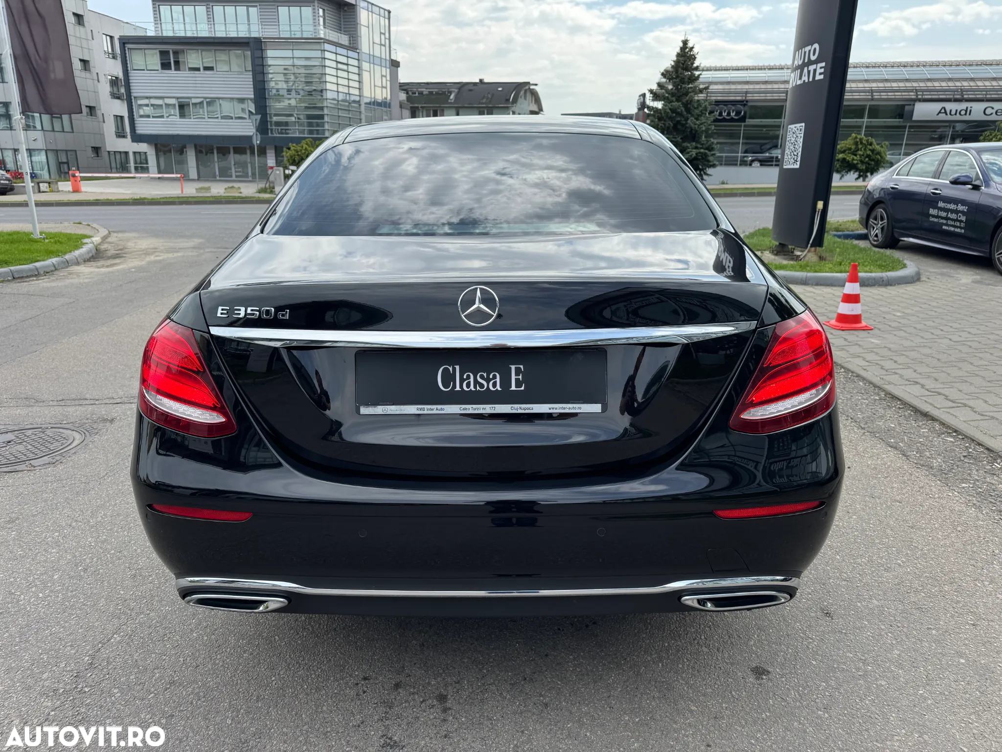 Mercedes-Benz E 350 D 4Matic 9G-TRONIC Avantgarde - 16