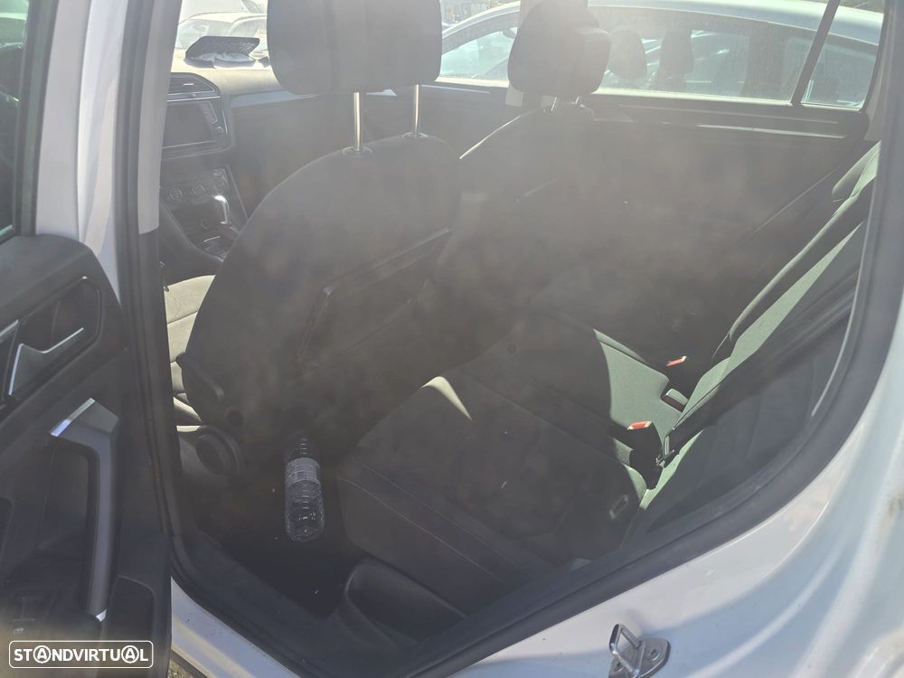 VW Tiguan 2.0 TDI R-Line DSG 4Motion - 10