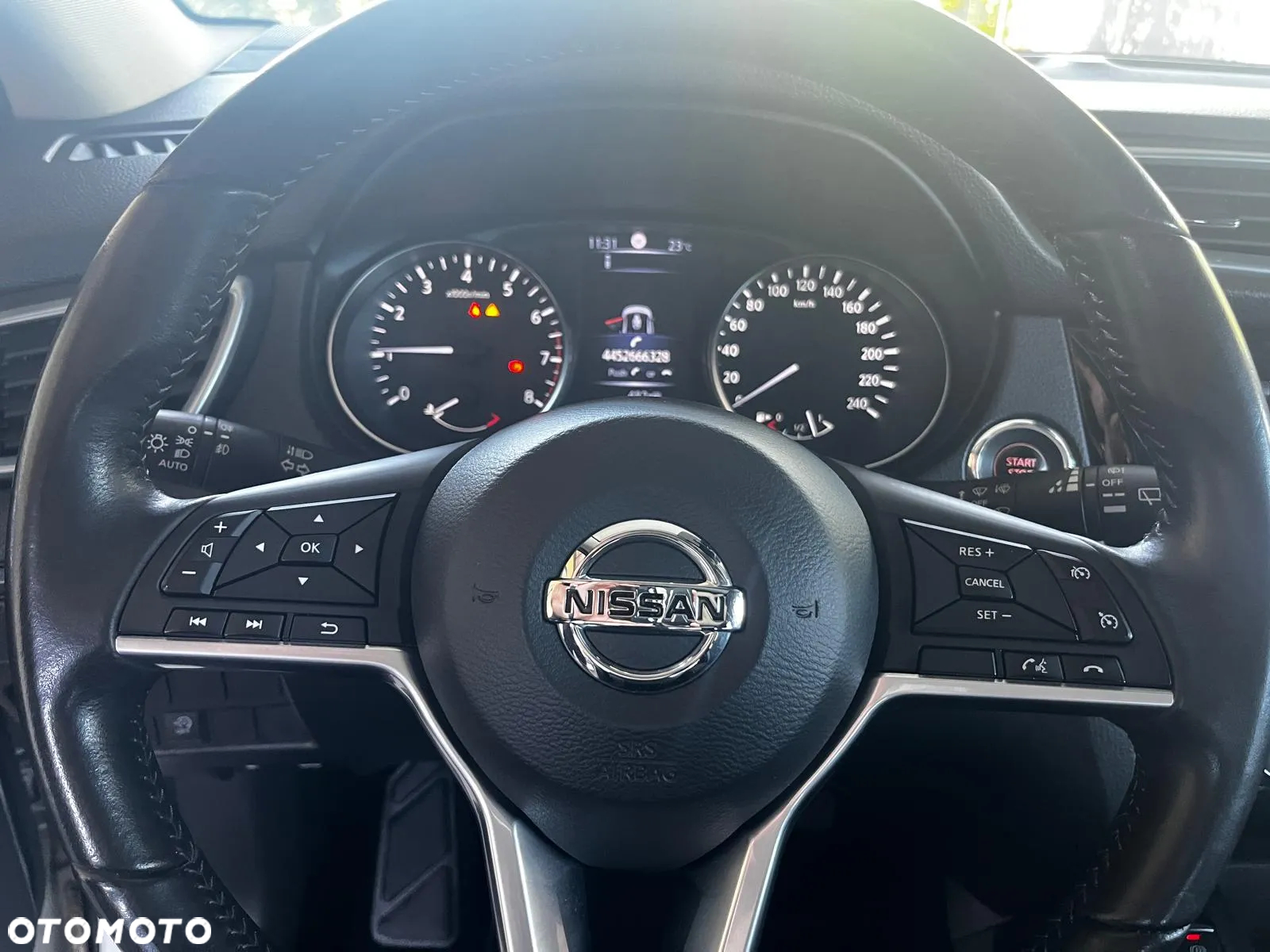 Nissan Qashqai 1.6 DIG-T N-Connecta - 21