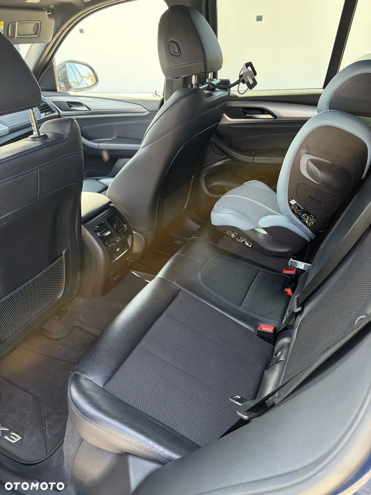 BMW X3 xDrive20d - 9