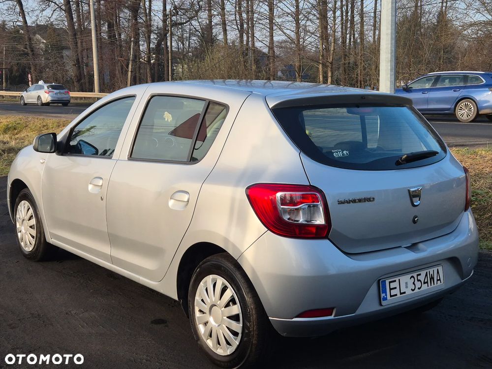 Dacia Sandero 1.2 16V Laureate - 5