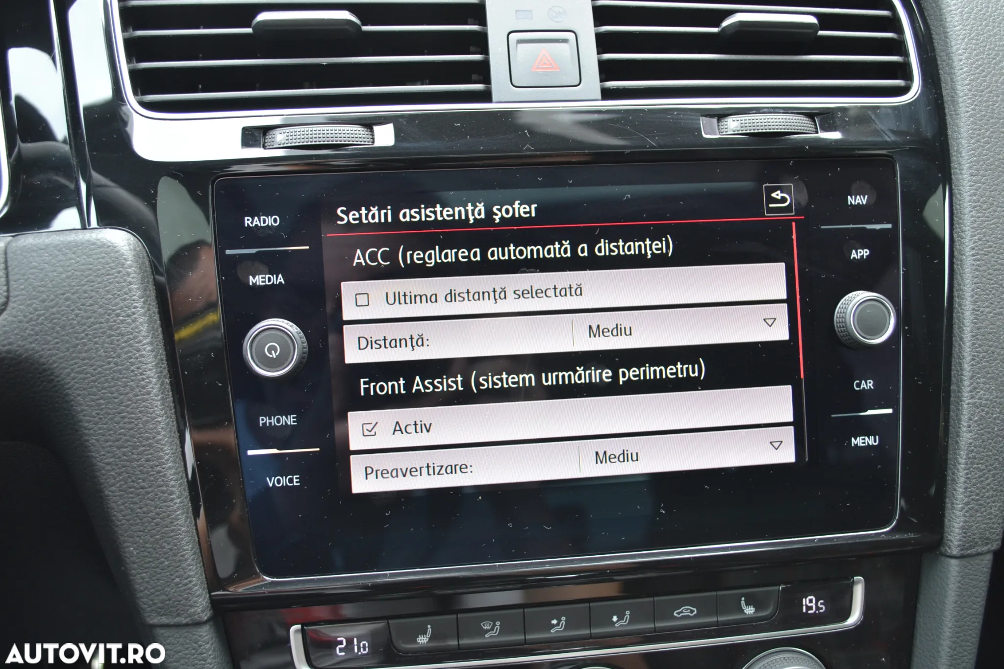 Volkswagen Golf 2.0 TSI DSG GTI Performance - 25