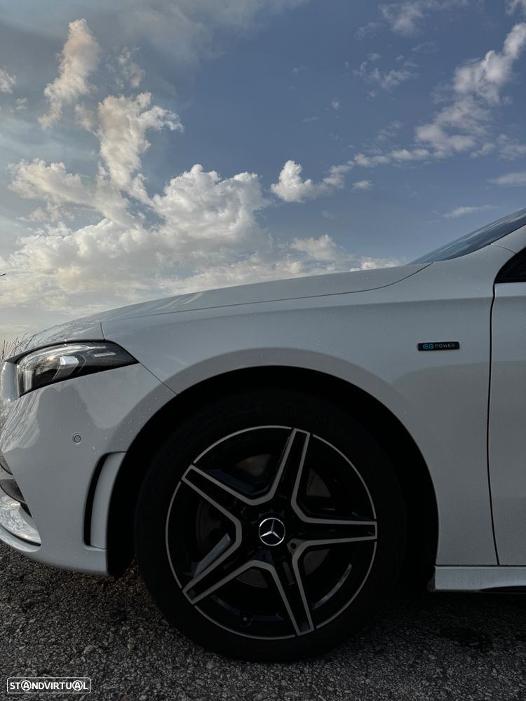 Mercedes-Benz A 250 Limousine e 8G-DCT AMG Line - 6