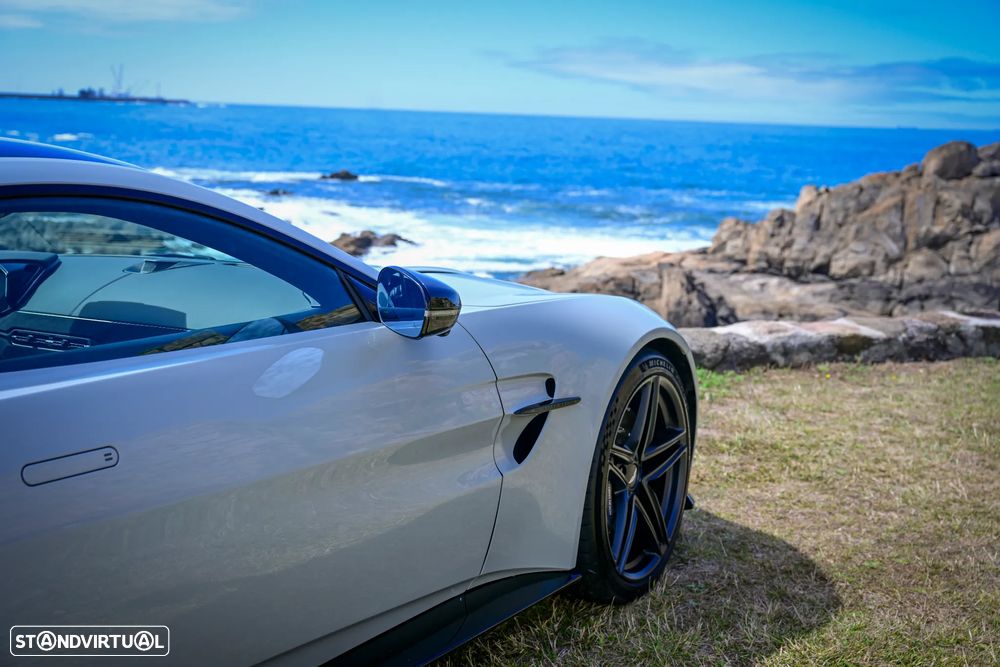 Aston Martin Vantage Coupe V8 - 15