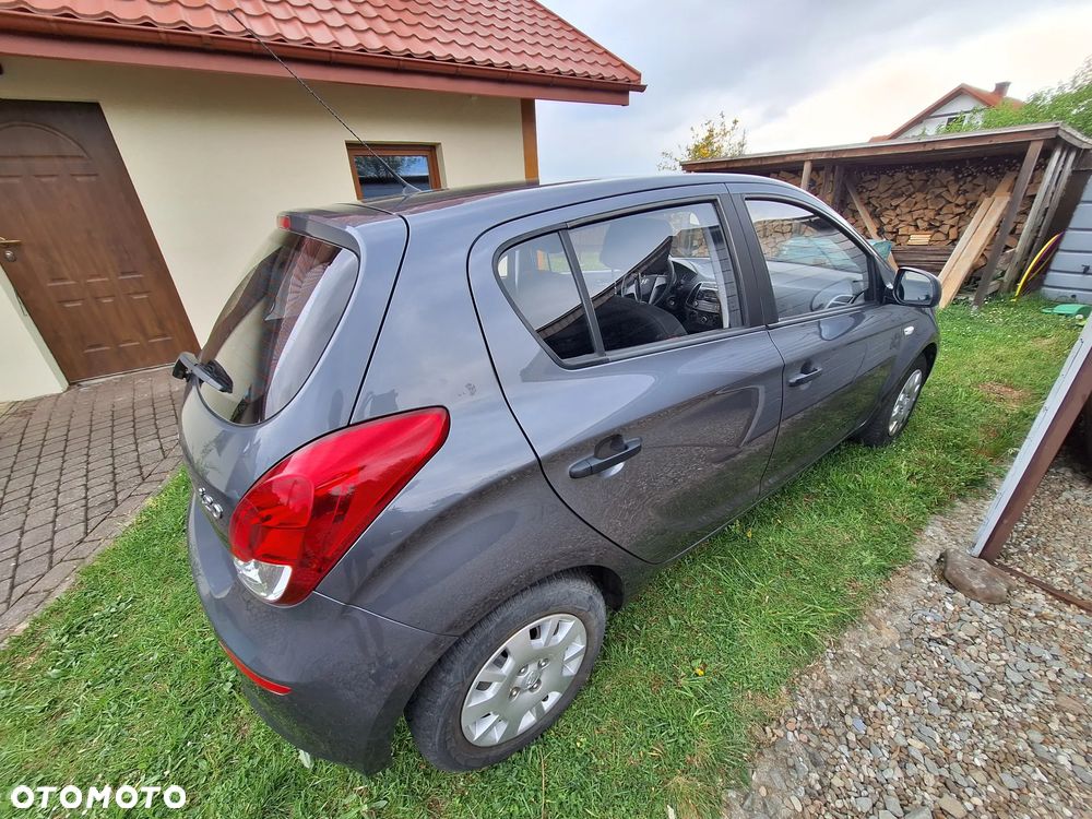 Hyundai i20 1.25 Classic + - 8