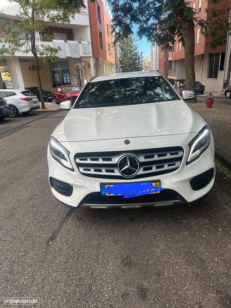 Mercedes-Benz GLA 220 d - 2