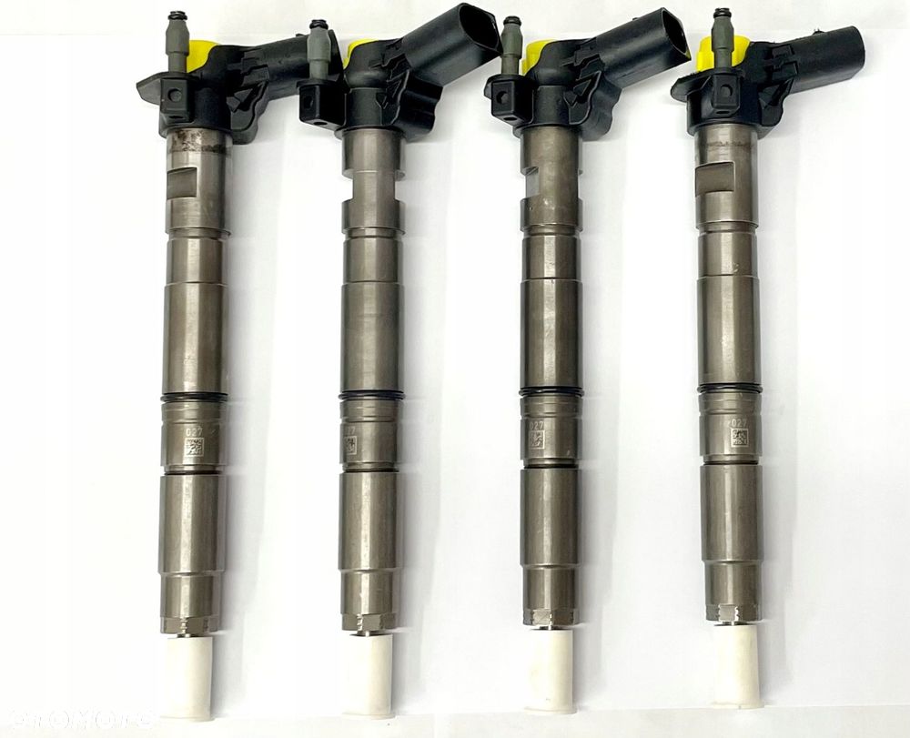KOMPLET wtryskiwaczy 4SZT 0445116011, 03L130277A VW, AUDI - 1