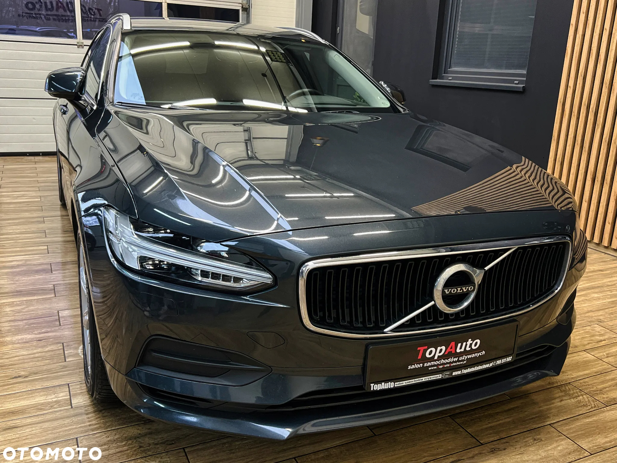 Volvo V90 D4 Momentum Pro - 4