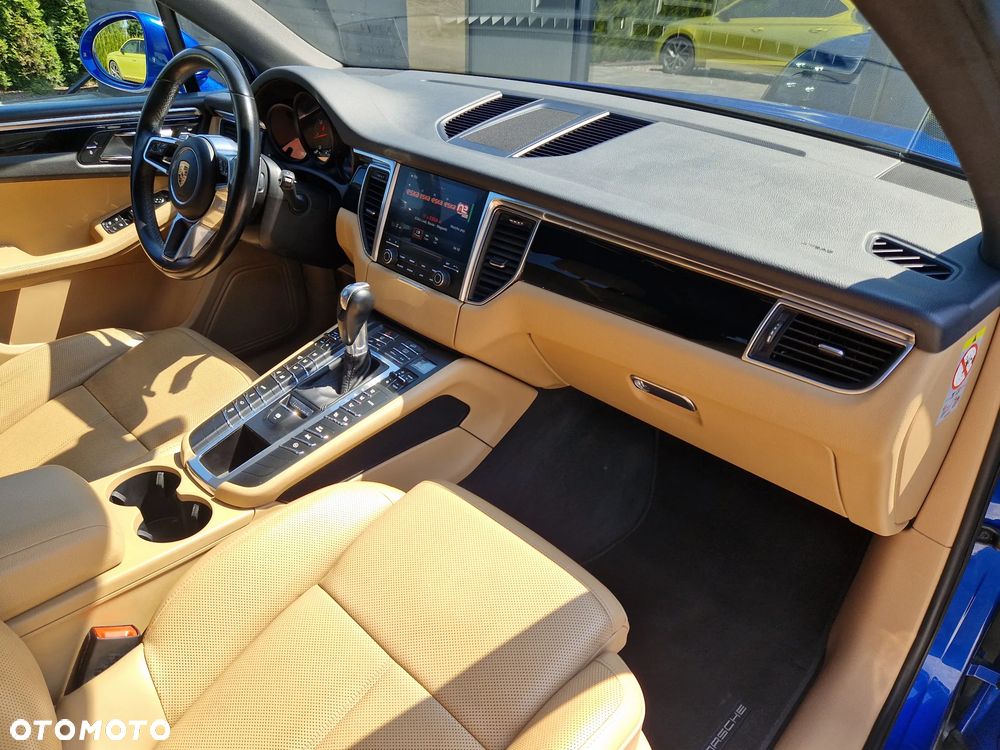 Porsche Macan - 19