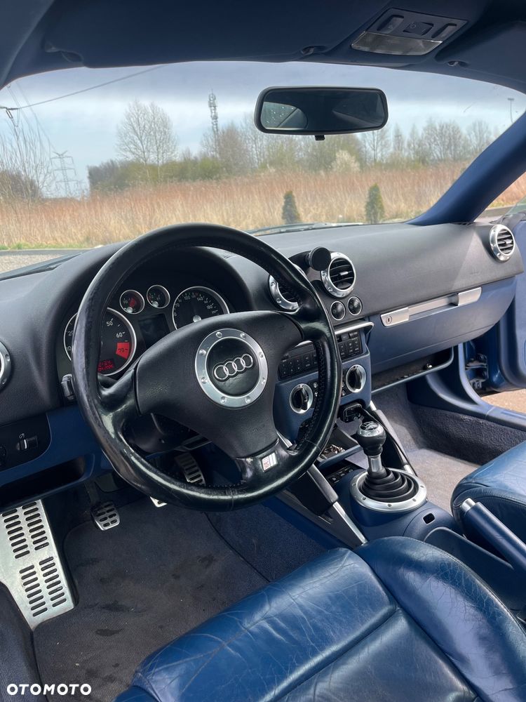 Audi TT Coupé 1.8T - 12