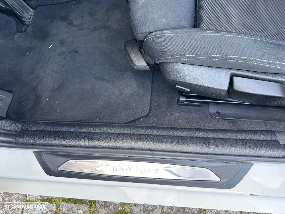 BMW 116 d EDynamics Line Sport - 12