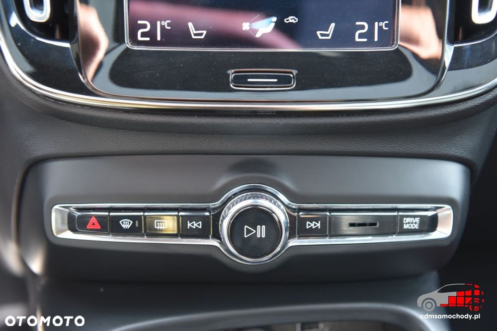 Volvo XC 40 - 32