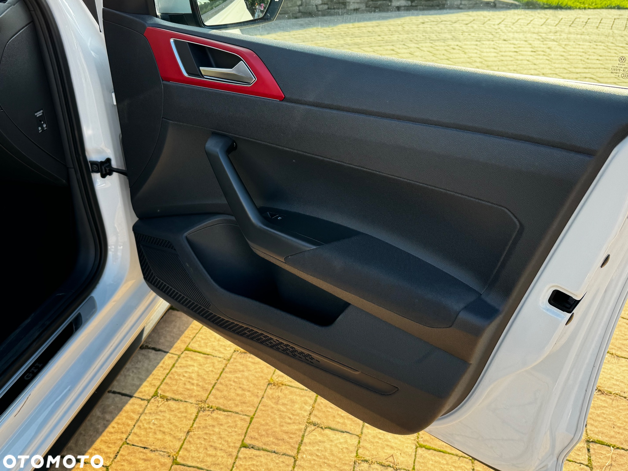Volkswagen Polo 2.0 TSI OPF DSG GTI - 23