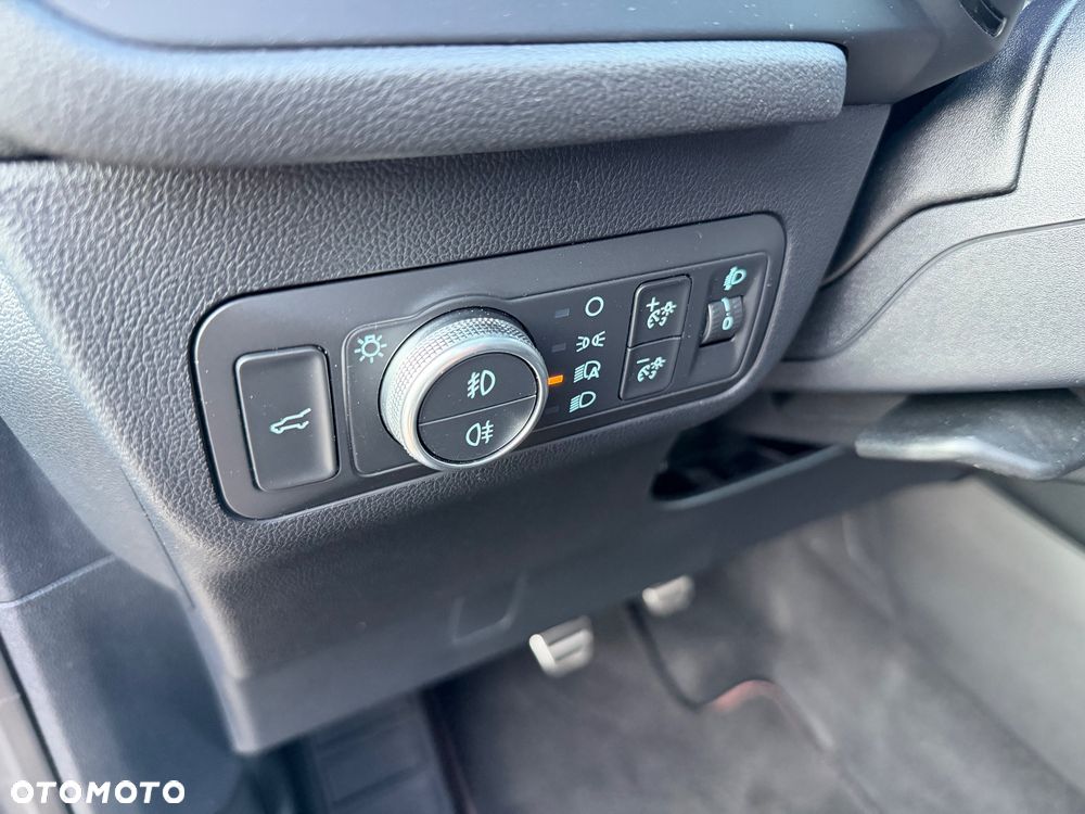 Ford Kuga 1.5 EcoBoost FWD ST-Line ASS GPF - 25
