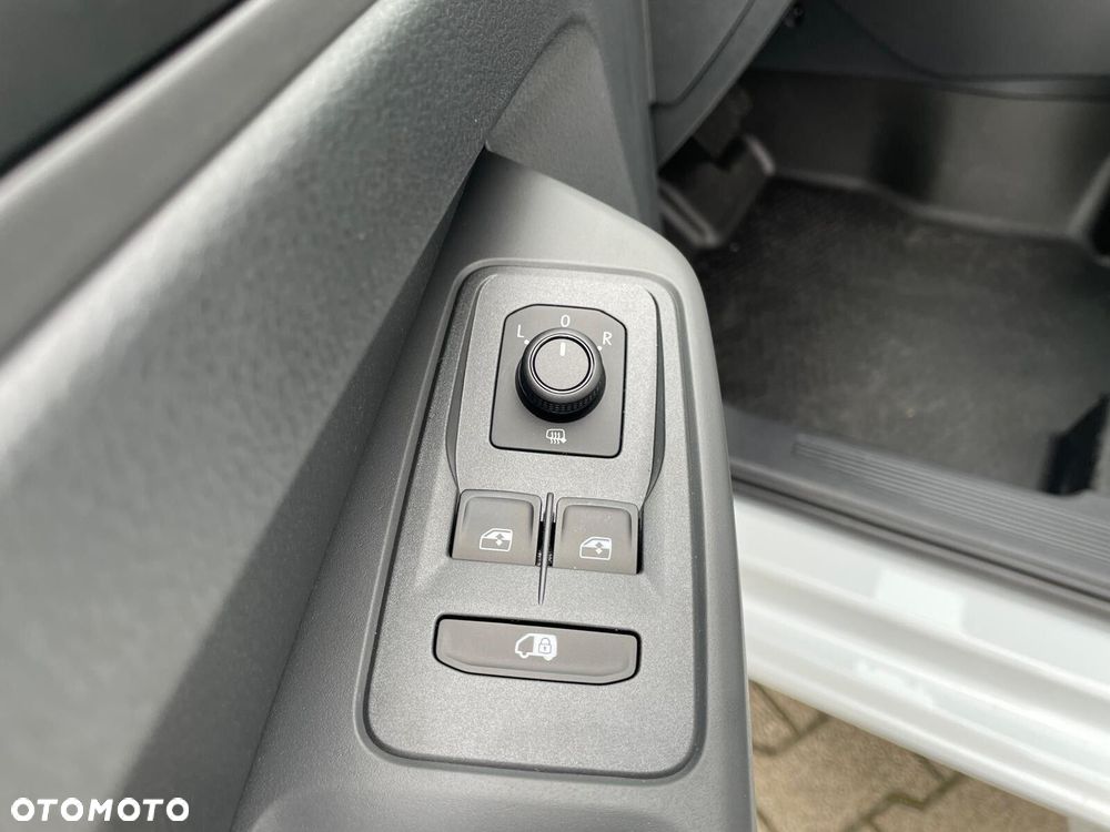 Ford Transit Connect - 22