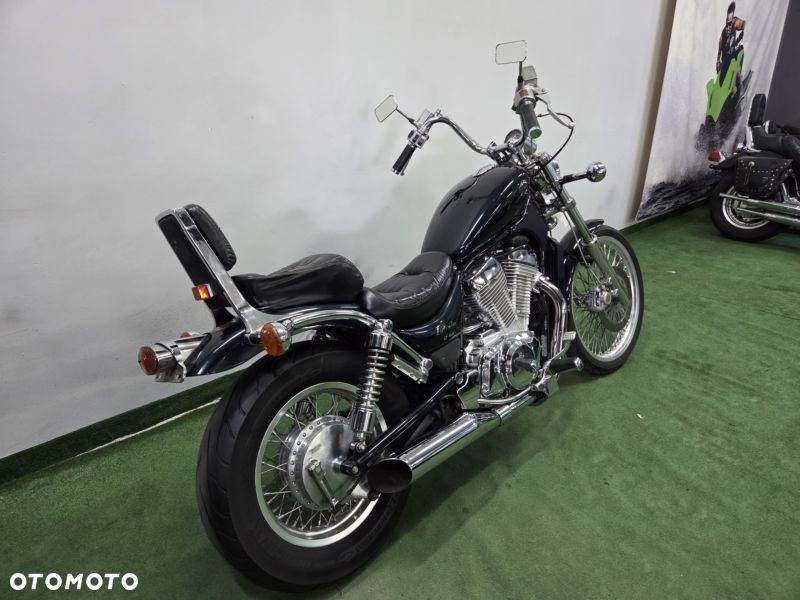 Suzuki Intruder - 5