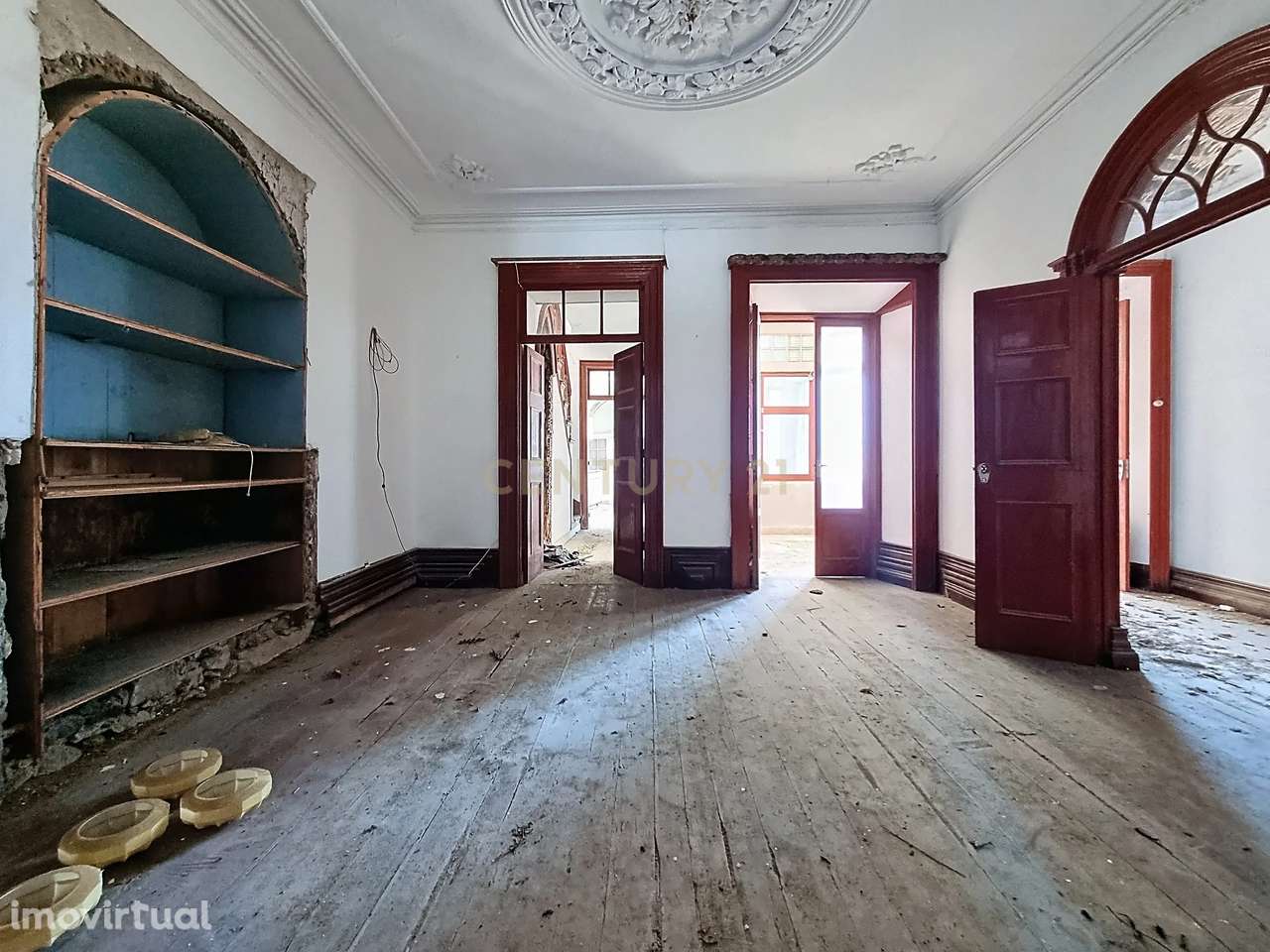 Edifício Histórico no Centro da Ribeira Grande - Grande imagem: 3/14