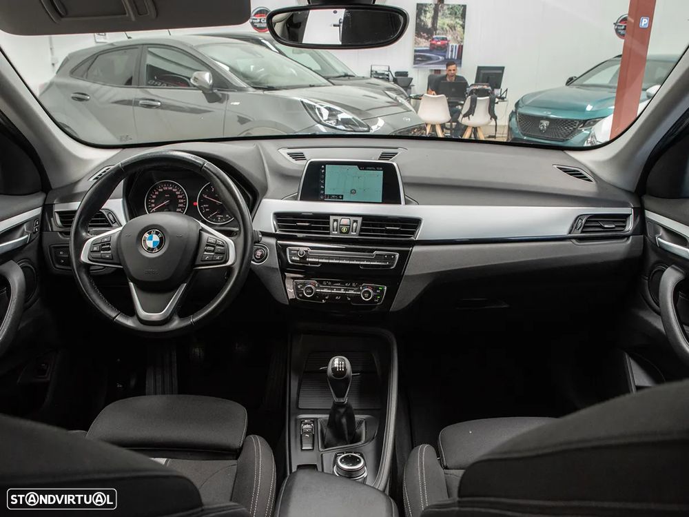 BMW X1 16 d sDrive Line xLine - 14