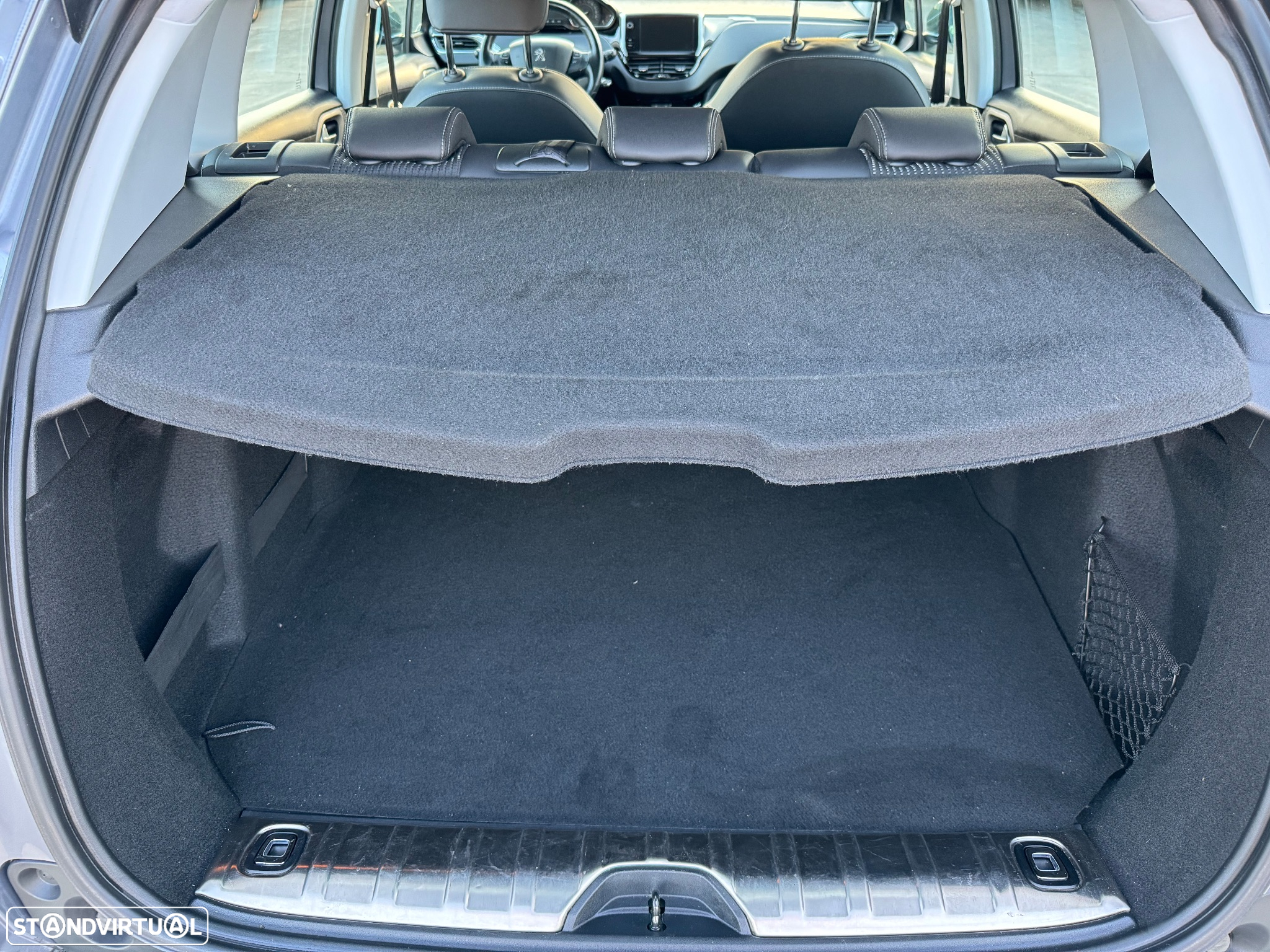 Peugeot 2008 1.2 PureTech Allure - 13