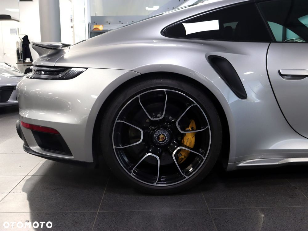 Porsche 911 Turbo S - 13