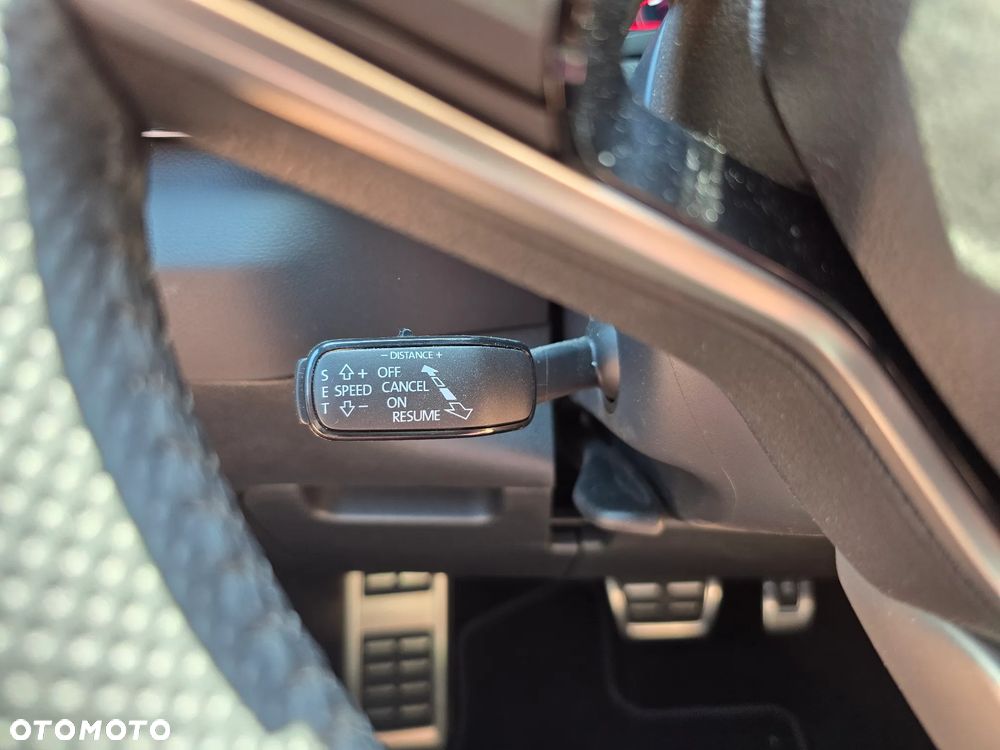 Skoda Karoq 2.0 TSI 4x4 DSG Sportline - 27