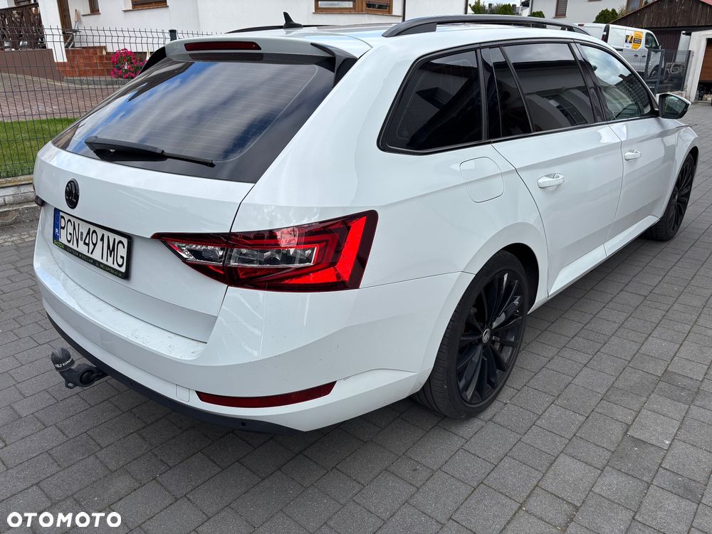 Skoda Superb 2.0 TDI DSG Style - 8