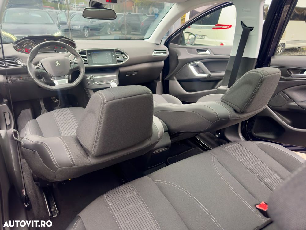 Peugeot 308 - 28