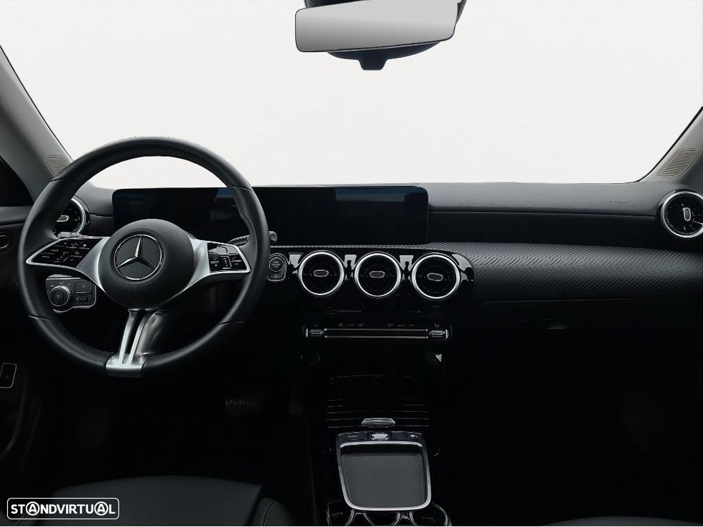 Mercedes-Benz CLA 180 - 12